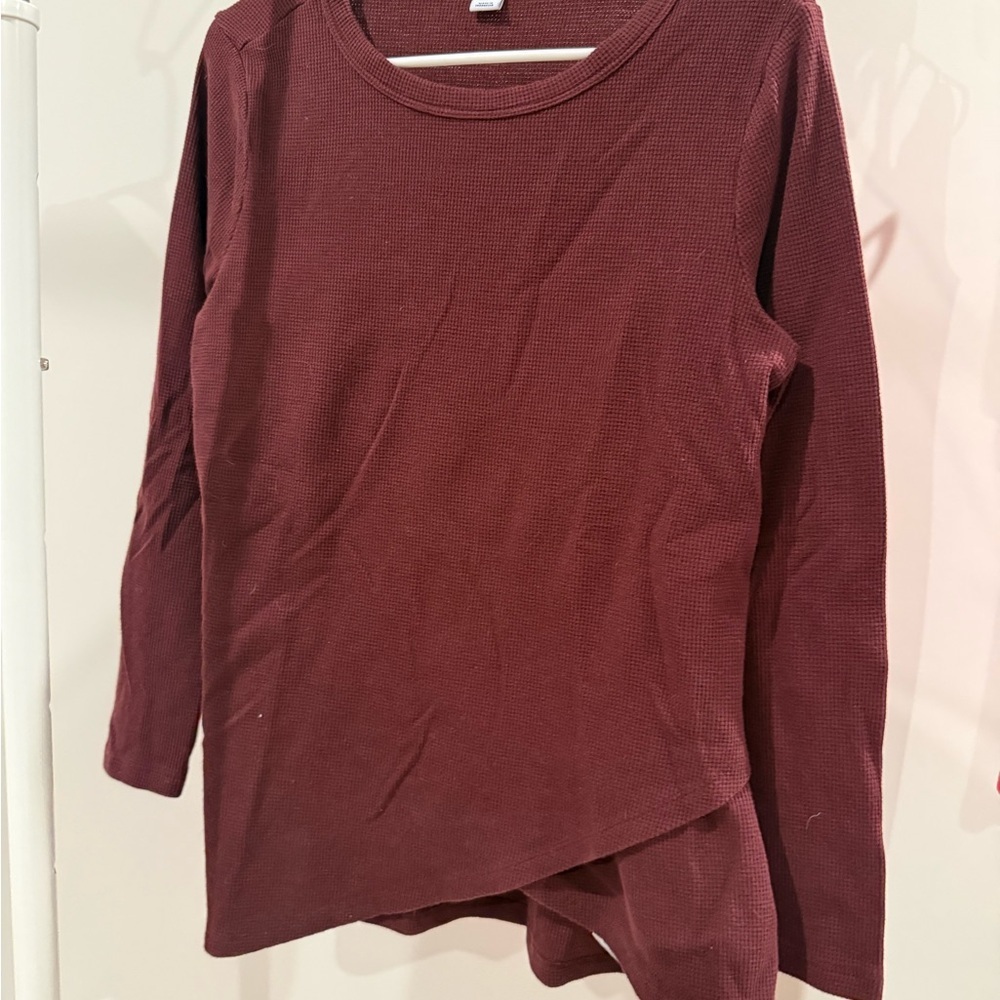 Old Navy Women's Burgundy Long-Sleeve Nursing/maternity Top - Picture 3 of 3